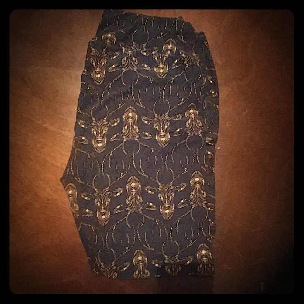 TC deer head leggings.